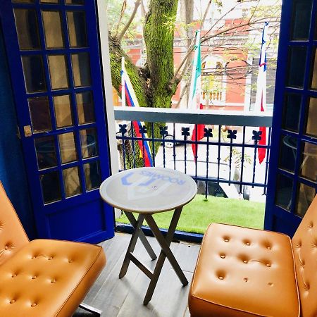 Roomies Hostel Roma Мехико Экстерьер фото
