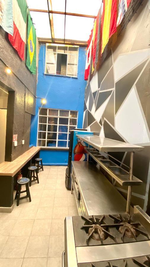 Roomies Hostel Roma Мехико Экстерьер фото