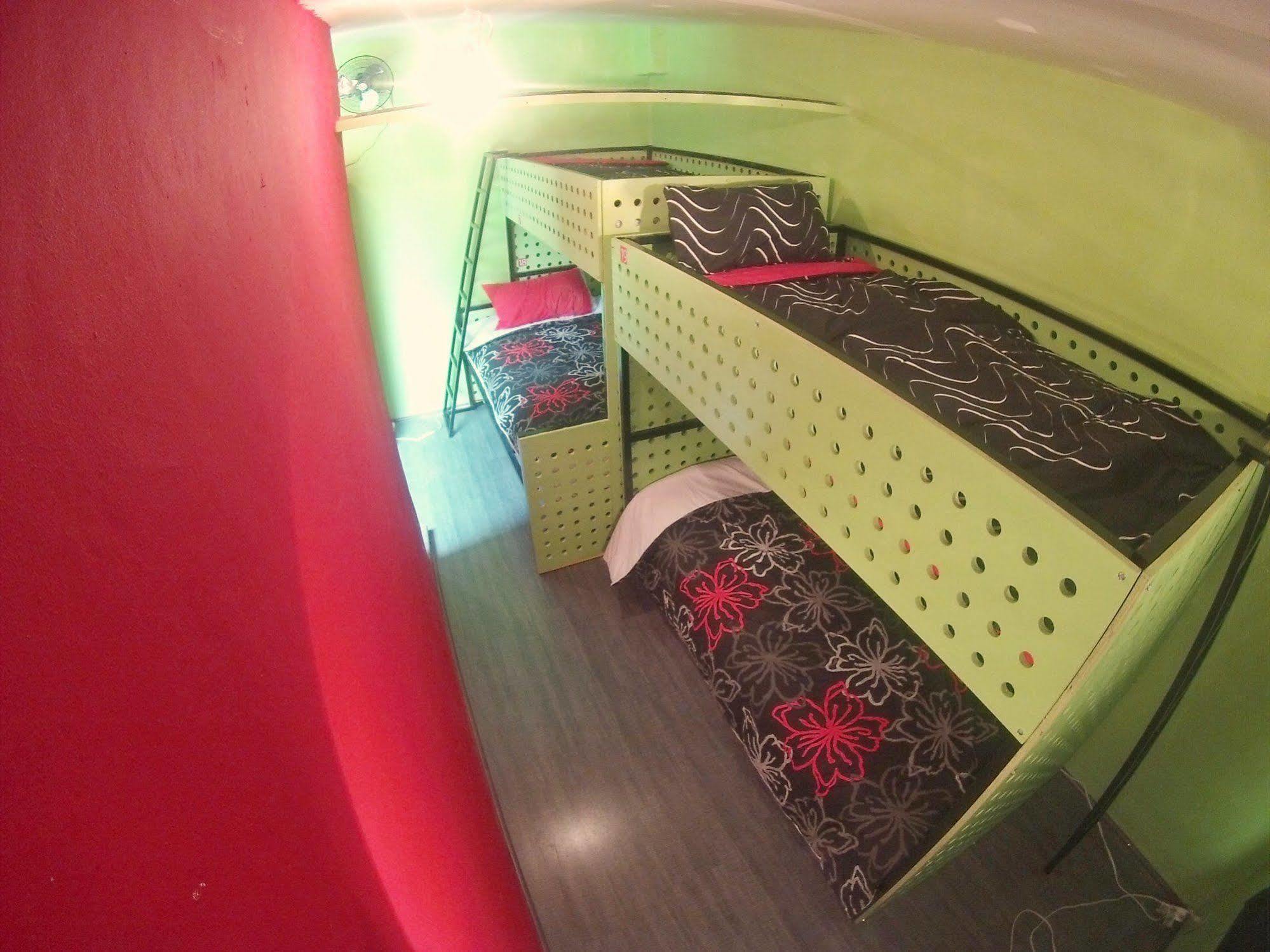 Roomies Hostel Roma Мехико Экстерьер фото